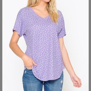 Light Lavender Ditsy Floral V-Neck Hi-Low Top, M